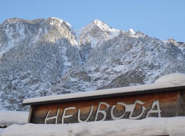 Live Musik mit 'Die Lausbuaba'  im Heuboda